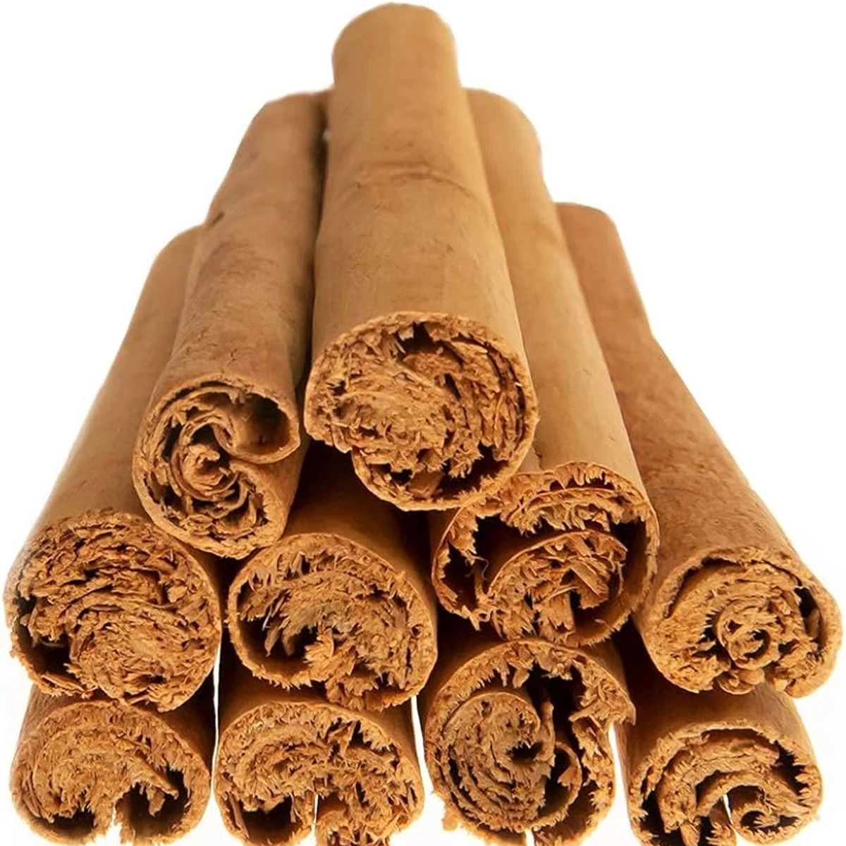 Bâtons de cannelle de Ceylan aux extrémités finement feuilletées